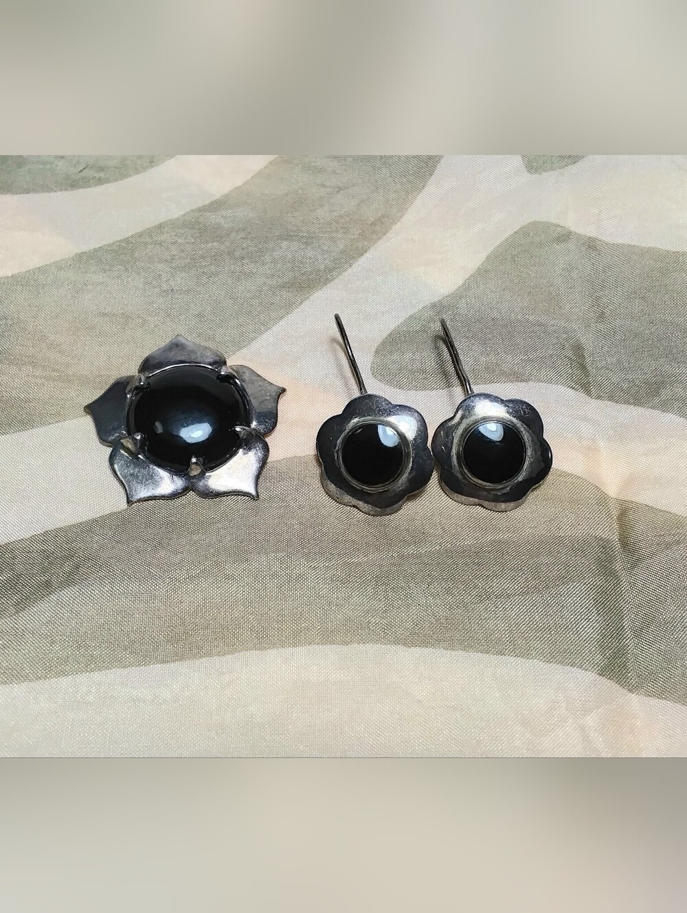925 Silver Flower Pendant/Earrings Set Black Onyx